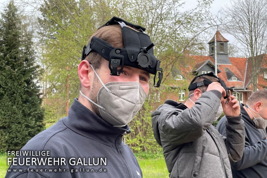 Neue Helme für die Feuerwehren der Stadt Mittenwalde
